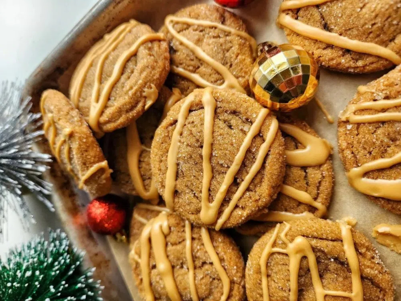 Chewy Gingerbread Latte Cookies - Jessie Bakes Treats