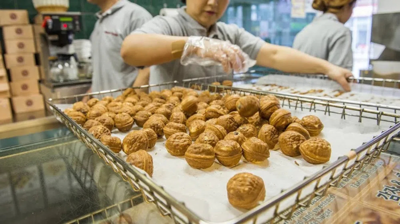 Hodo Kwaja is Toronto's go-to spot for authentic Korean pancakes and walnut cake
