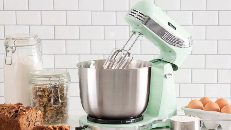 can an electric mixer make pie dough.jpg