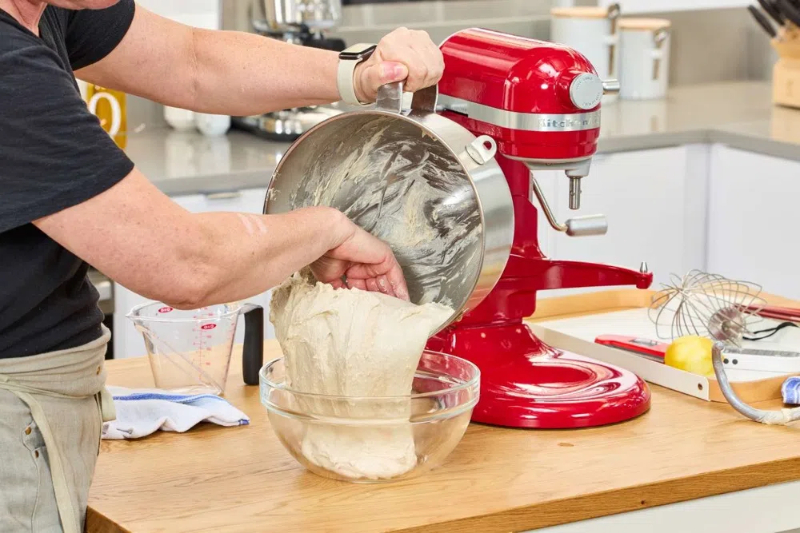 which kitchenaid mixer is best for pizza dough.jpg