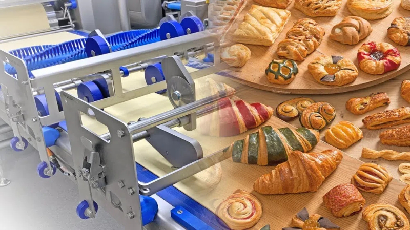 bakery equipment croissant machine1.jpg