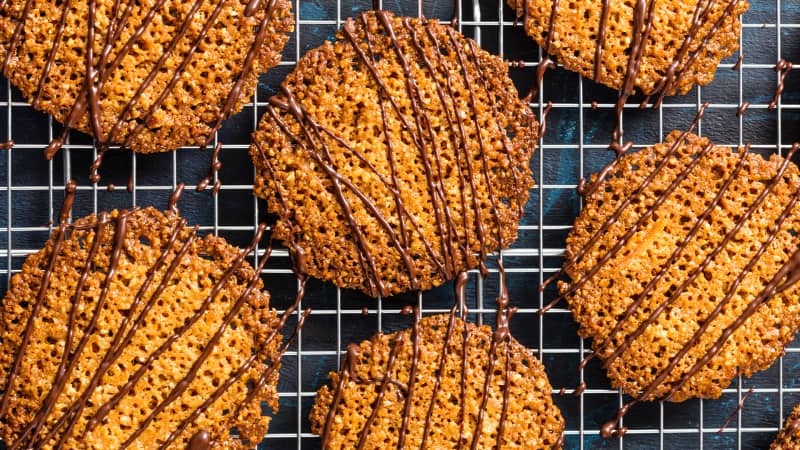 lace cookie machine.jpg