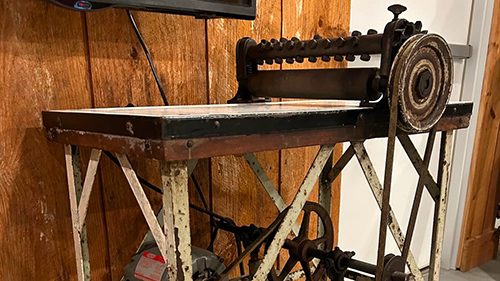 antique beaten biscuit machine3