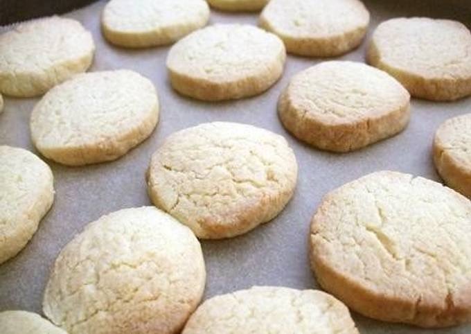 sugar cookie dough in bread machine.jpg