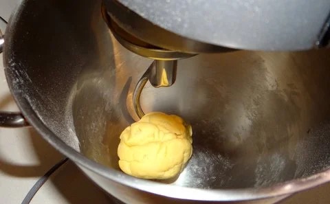 can i make fresh pasta using mixer and dough hook