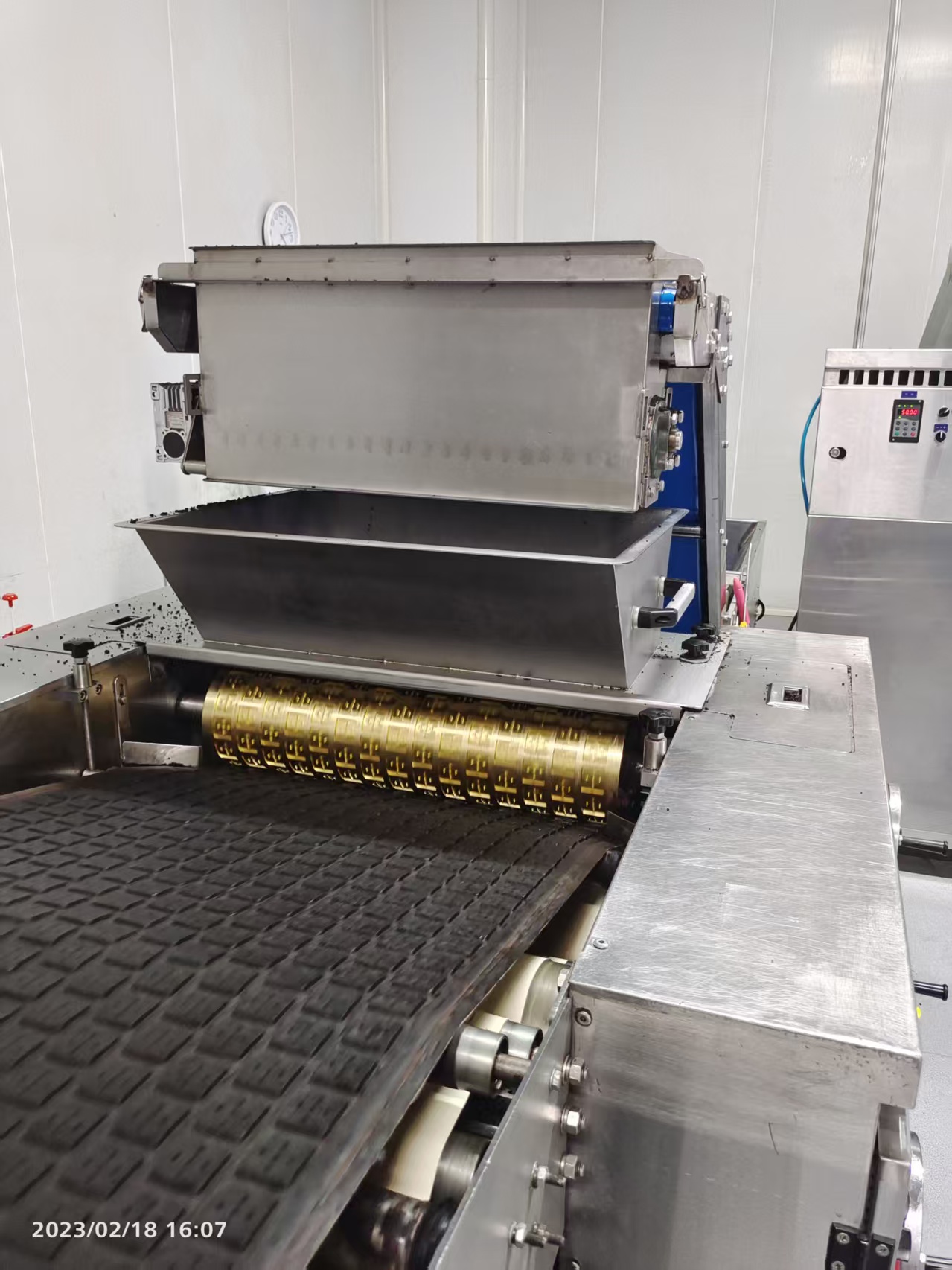 soft biscuit moulder